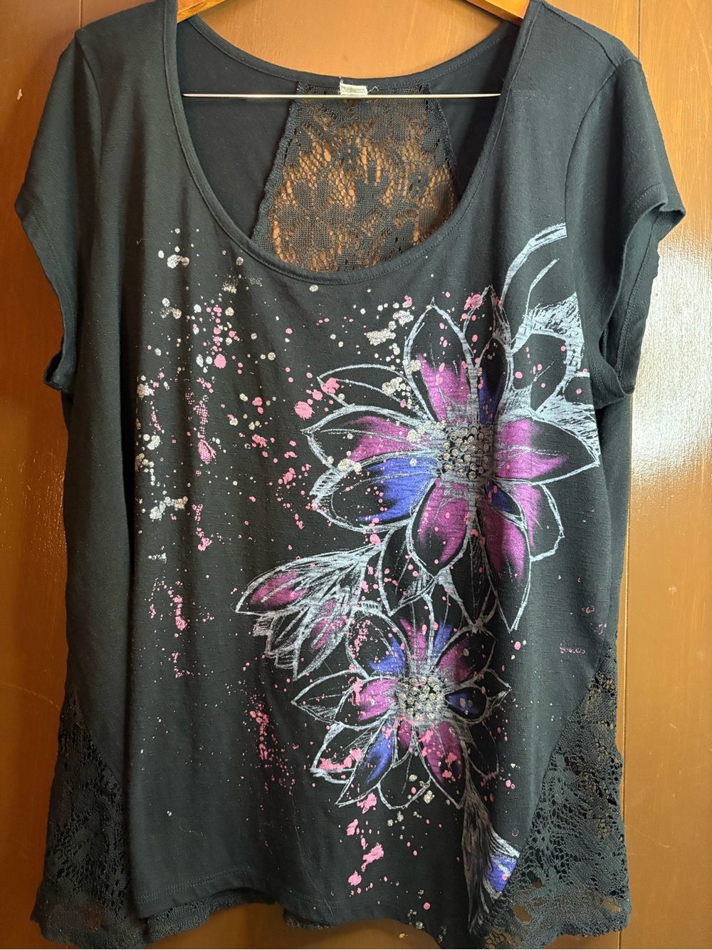 Women's Black Floral Lace-Back Scoop Neck Top